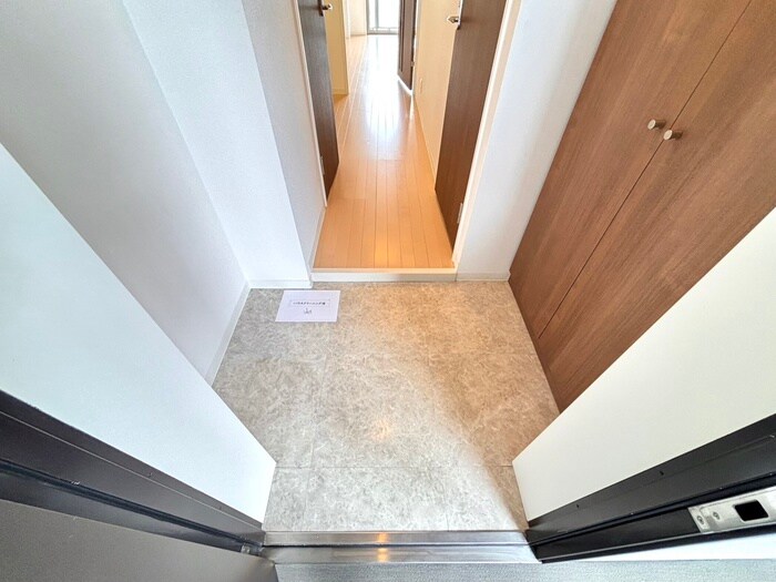 物件内観写真22　(玄関)