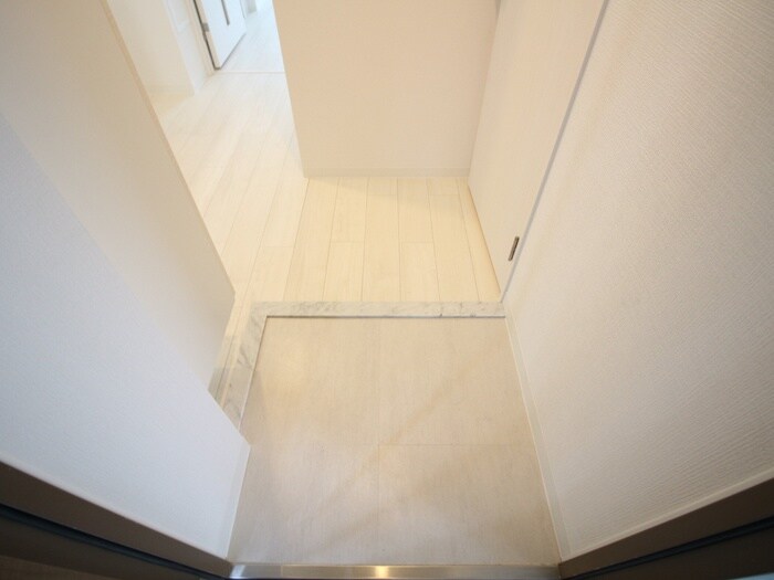 物件内観写真20　(玄関)