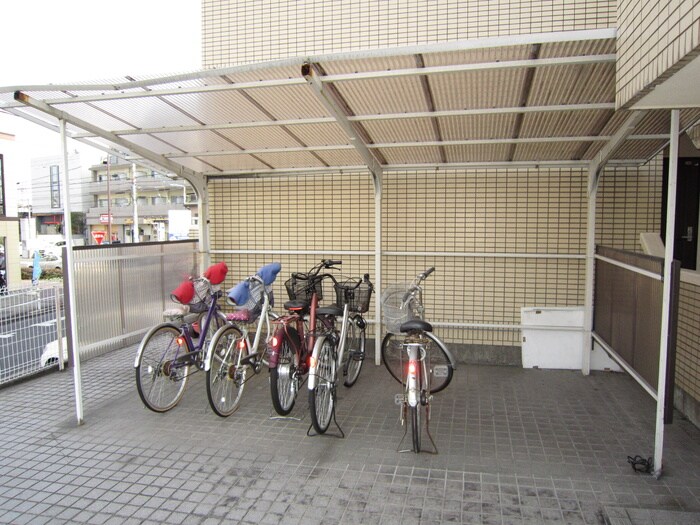 物件外観写真6　(駐輪場)