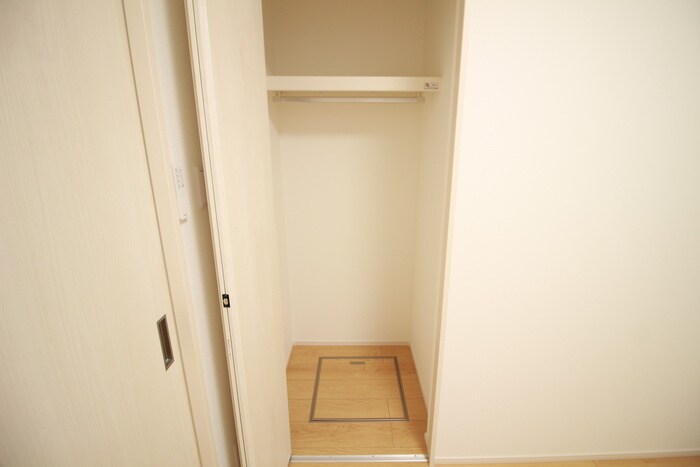 物件内観写真11　(収納)