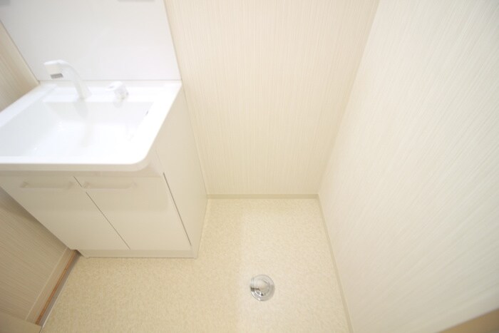 物件内観写真16　(洗濯機置場)