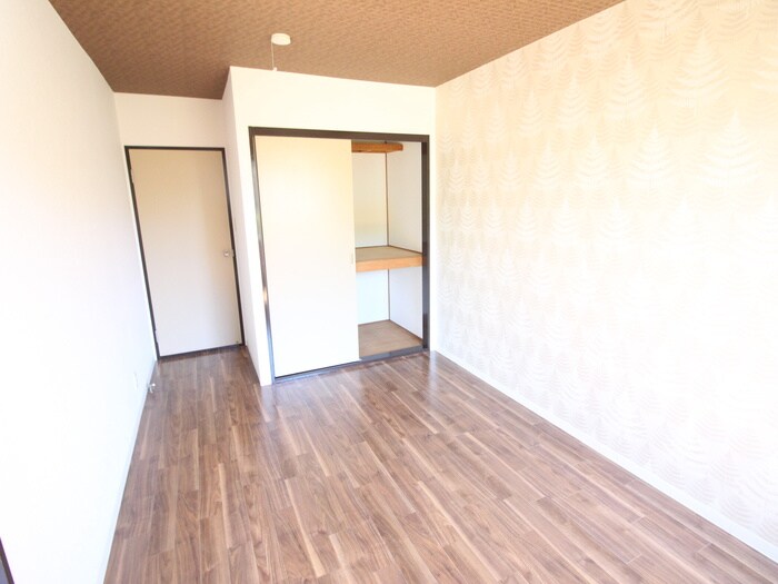 物件内観写真5　(居室)