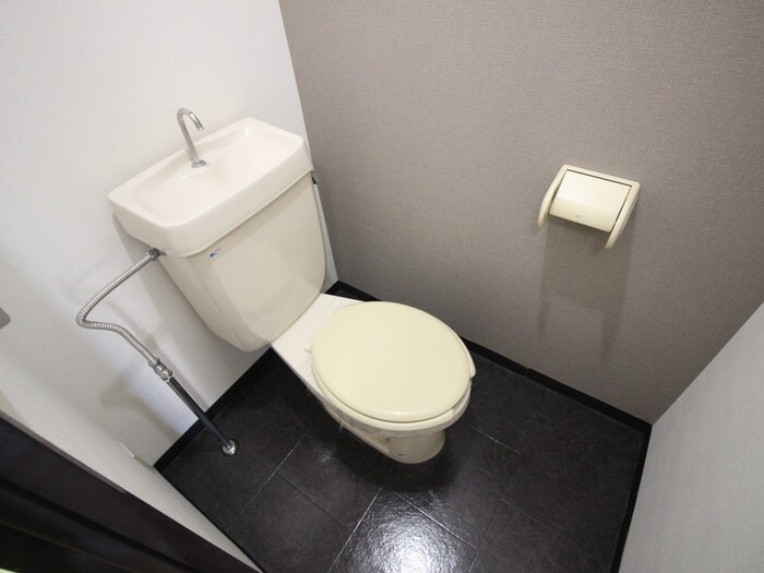 物件内観写真13　(トイレ)