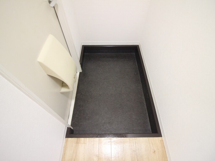 物件内観写真15　(玄関)