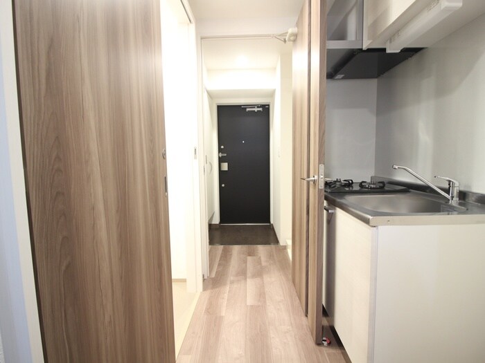 物件内観写真14　(廊下)