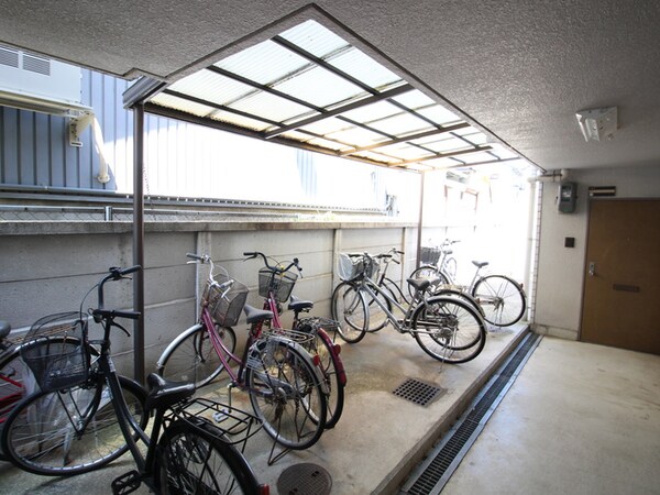 駐輪場