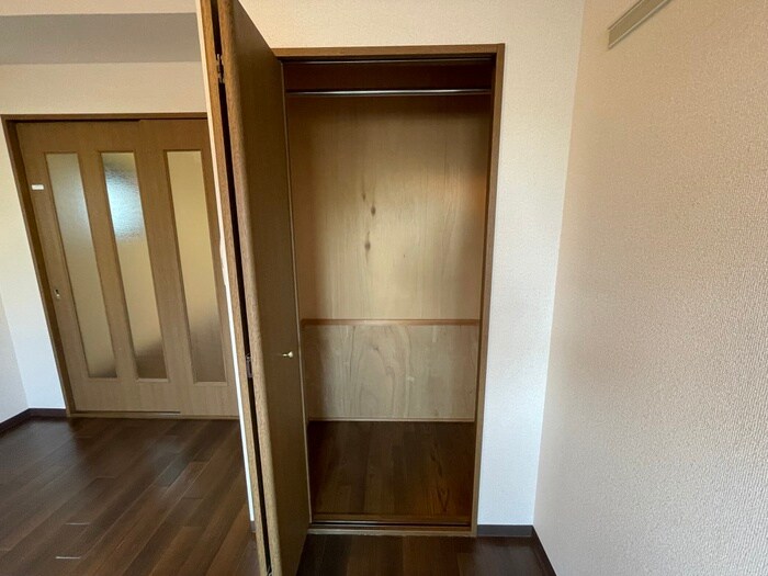 物件内観写真15　(収納)