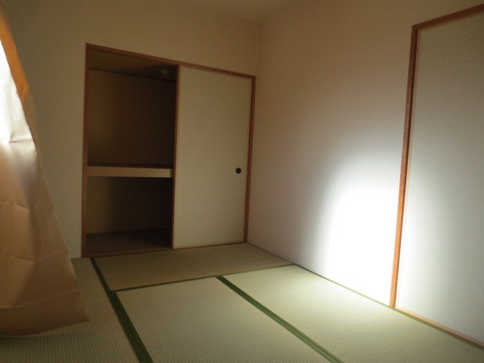 物件内観写真13　(居室)