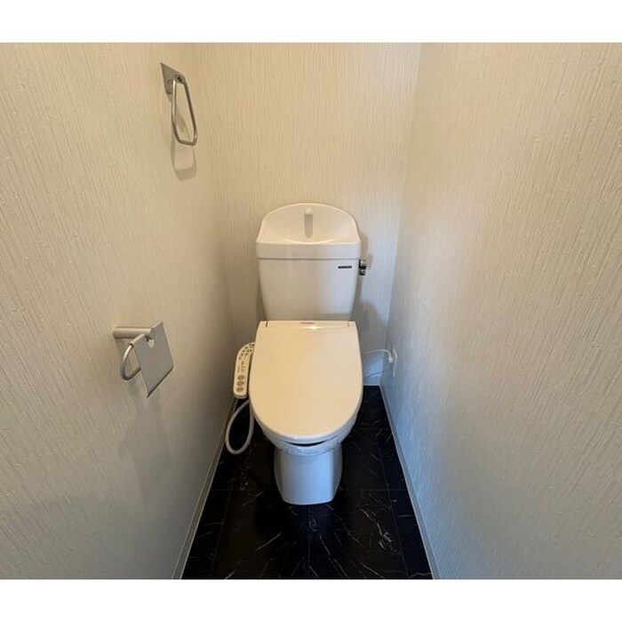 物件内観写真15　(トイレ)
