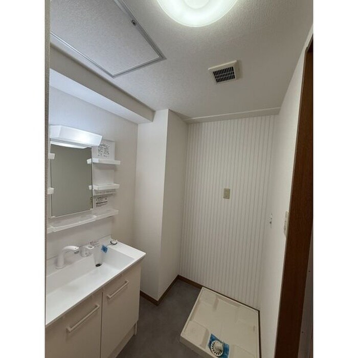 物件内観写真8　(洗面)