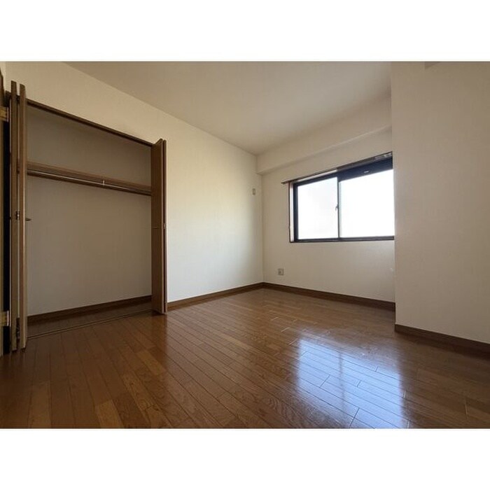 物件内観写真13　(収納)