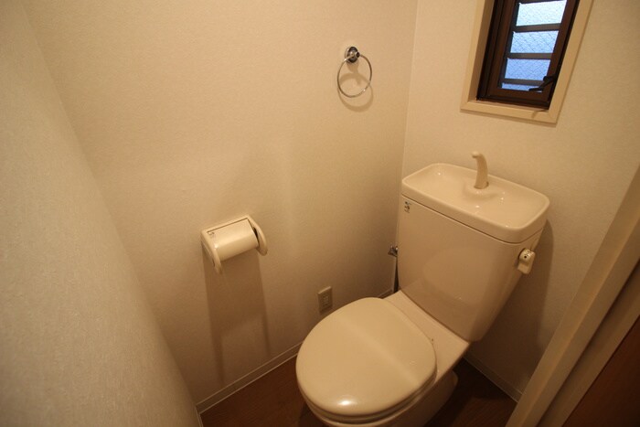 物件内観写真13　(トイレ)