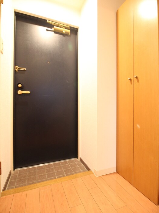 物件内観写真19　(玄関)