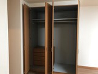 物件内観写真6　(収納)