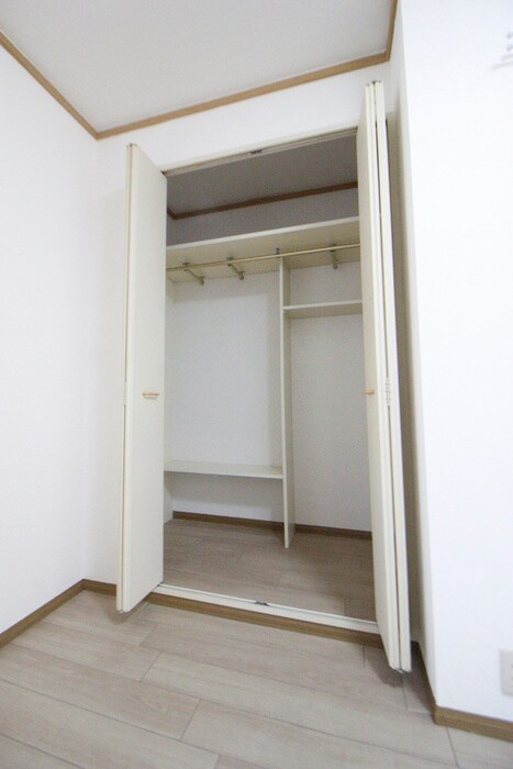 物件内観写真10　(収納)