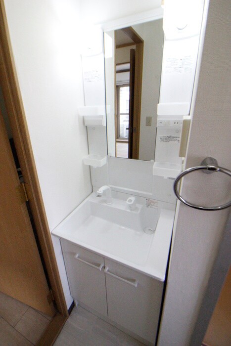 物件内観写真13　(洗面)