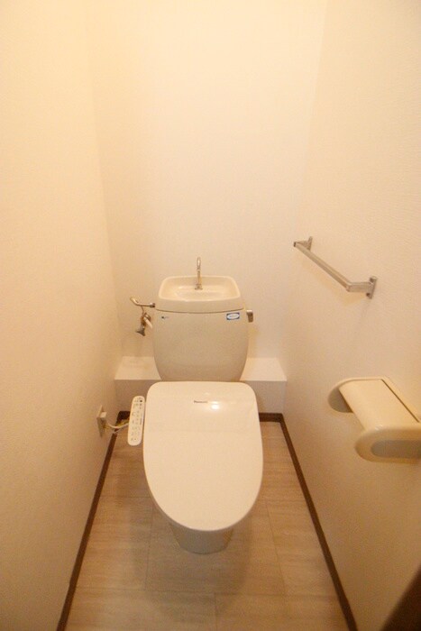 物件内観写真17　(トイレ)