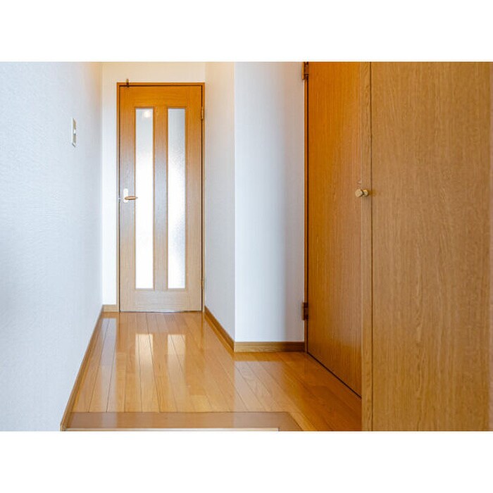 物件内観写真12　(廊下)