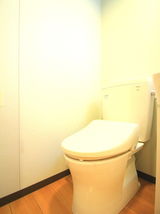 物件内観写真14　(トイレ)