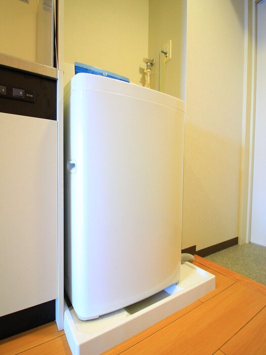 物件内観写真15　(洗濯機置場)