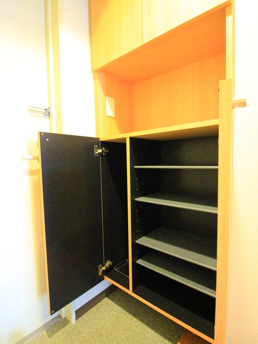 物件内観写真16　(靴箱)