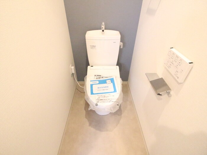 物件内観写真12　(トイレ)