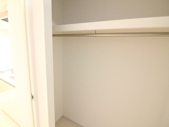 物件内観写真14　(収納)