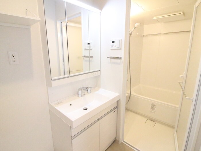 物件内観写真14　(洗面)