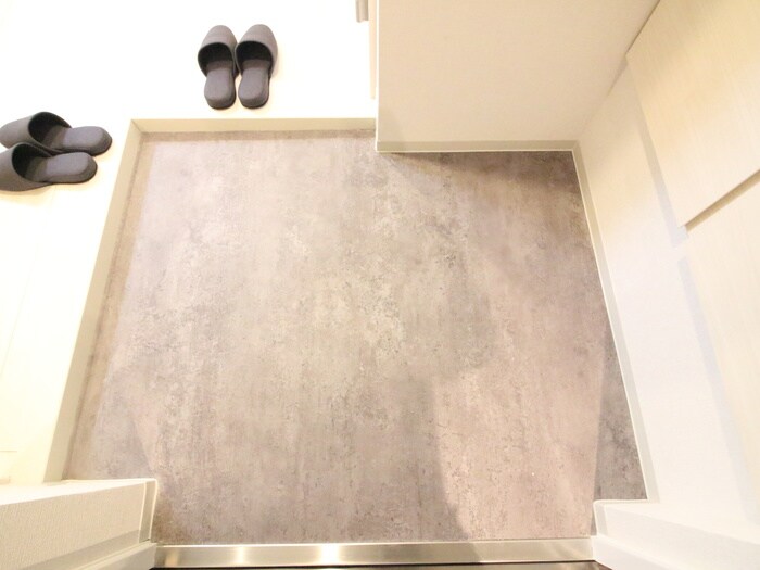 物件内観写真15　(玄関)