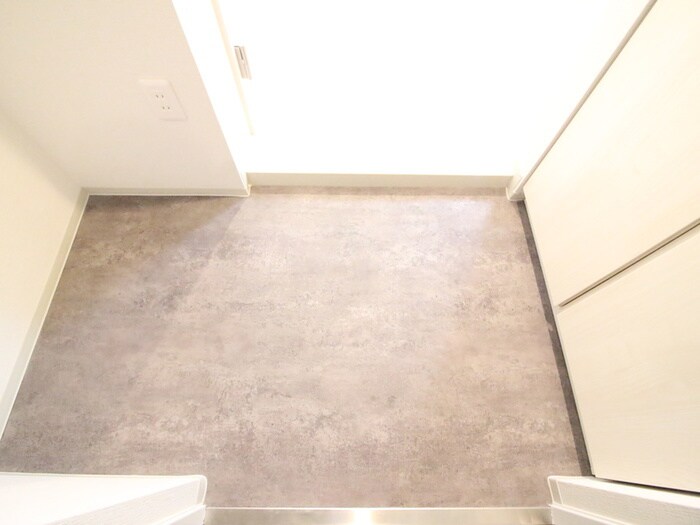 物件内観写真20　(玄関)