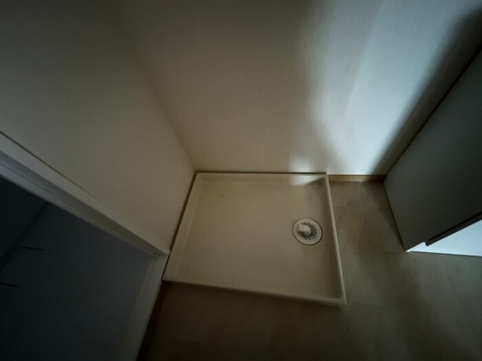 物件内観写真16　(洗濯機置場)