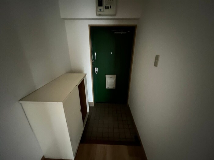 物件内観写真18　(玄関)