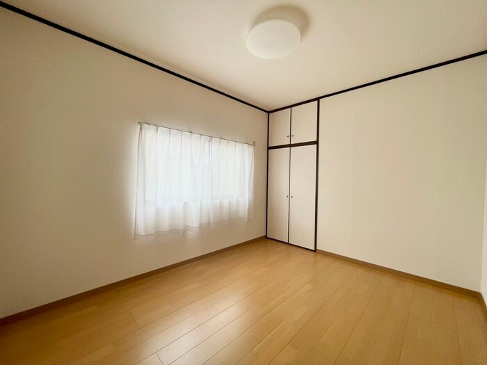 物件内観写真8　(居室)