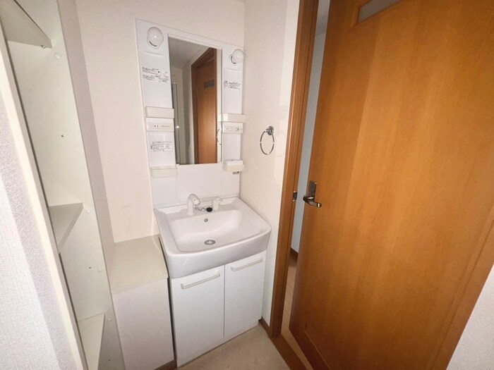 物件内観写真12　(洗面)
