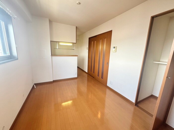 物件内観写真21　(居室)