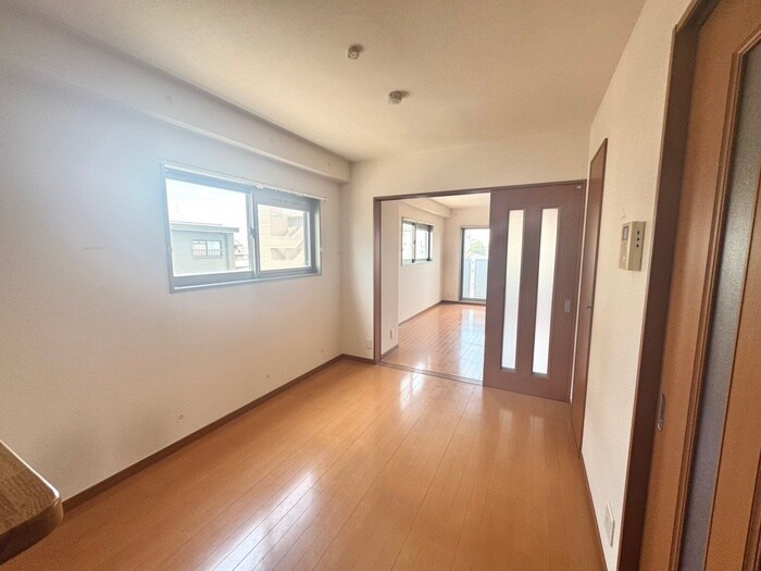 物件内観写真21　(居室)