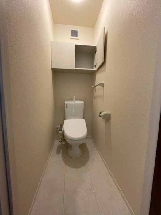 物件内観写真5　(トイレ)