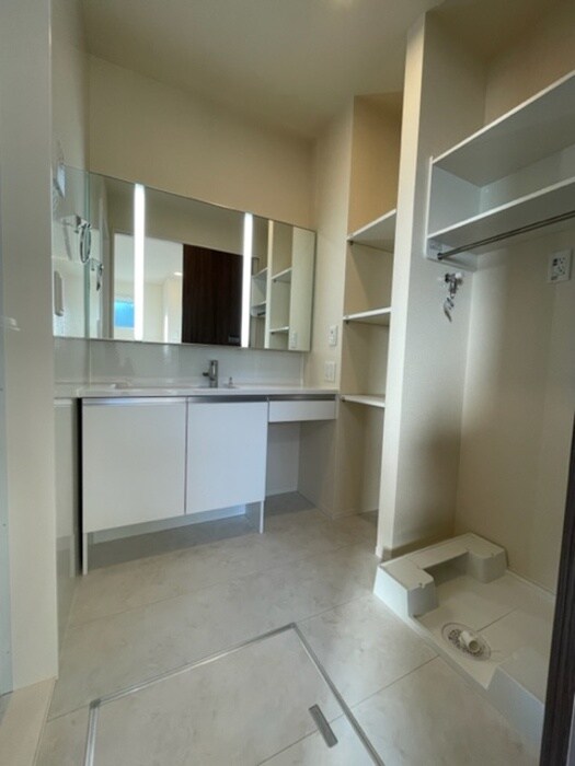 物件内観写真6　(洗面)