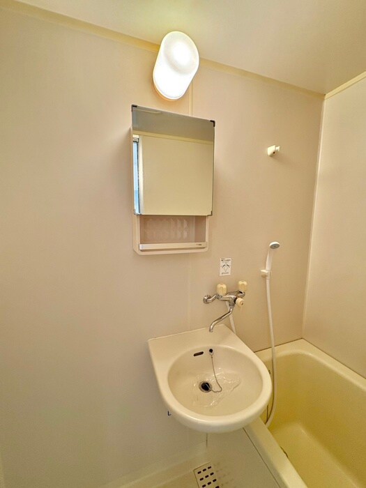 物件内観写真10　(洗面)