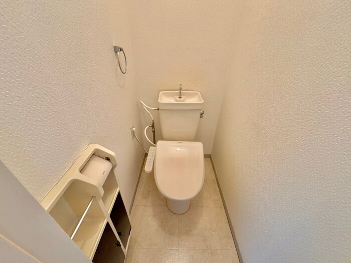 物件内観写真12　(トイレ)