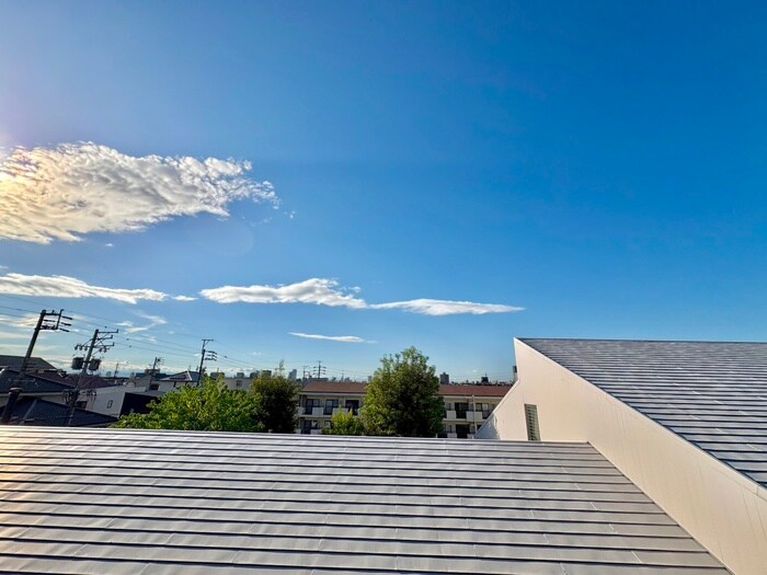 物件内観写真14　(室内からの展望)