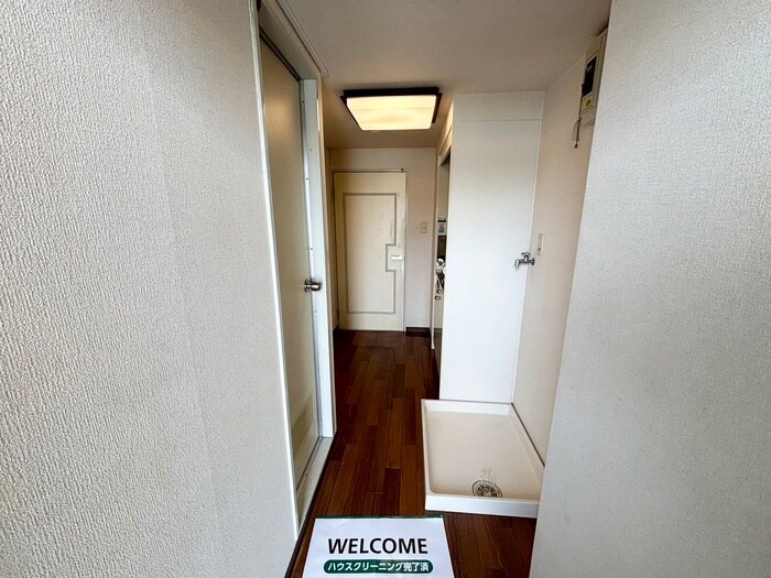 物件内観写真16　(廊下)