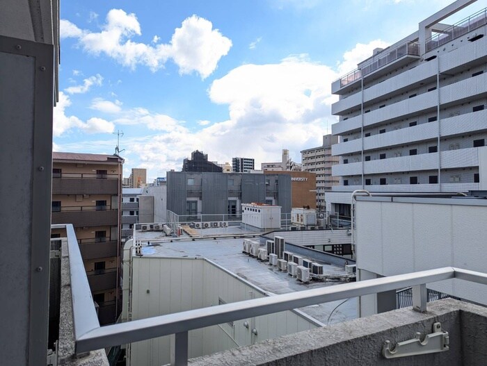 物件内観写真20　(室内からの展望)