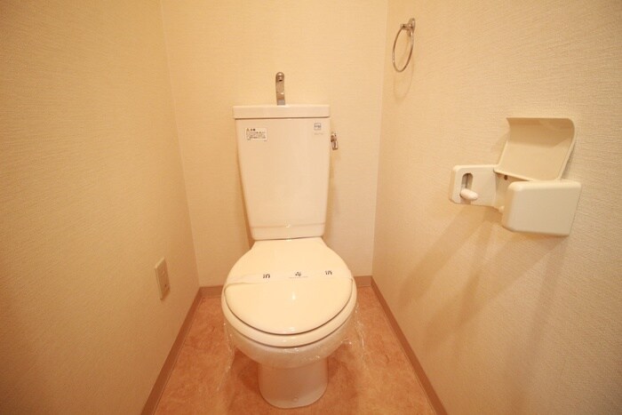 物件内観写真14　(トイレ)