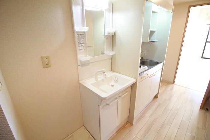 物件内観写真15　(洗面)