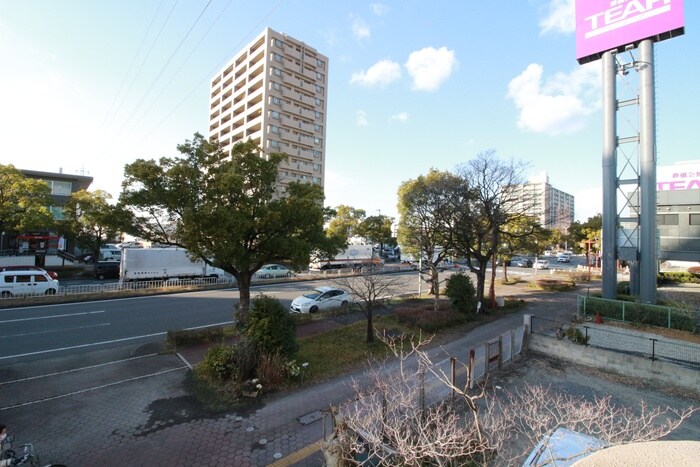 物件内観写真21　(室内からの展望)