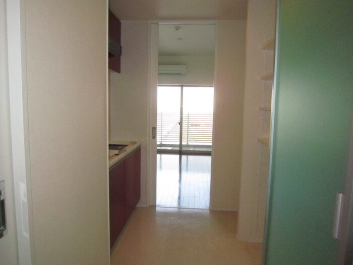 物件内観写真14　(廊下)