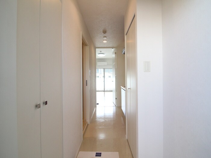 物件内観写真17　(廊下)