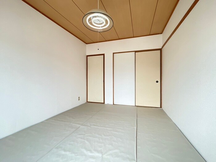 物件内観写真8　(居室)