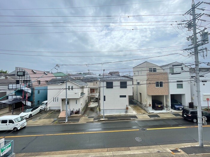 物件内観写真15　(室内からの展望)